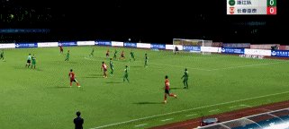 1654625311864080667.gif 埃里克破门越位无效.gif